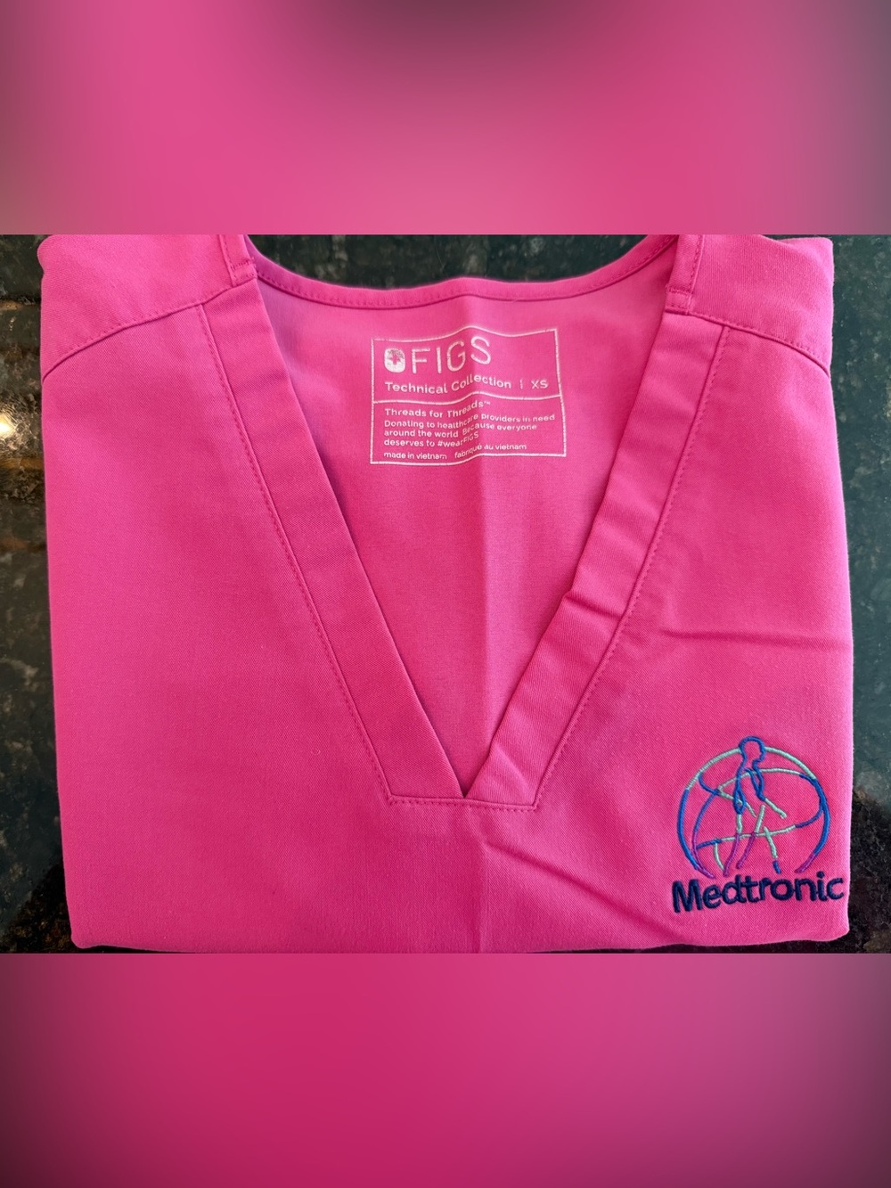 Figs Women's Casma Scrub Top XS in Raspberry Pink & Kade Bottom S Medtronic Embr